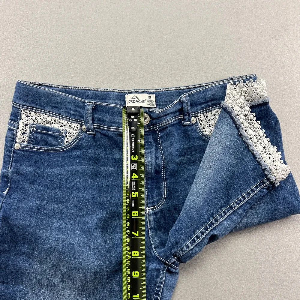 Jordache Shorts Girls 18 Blue Denim Cotton Stretch Boho Lace Trim Medium Wash